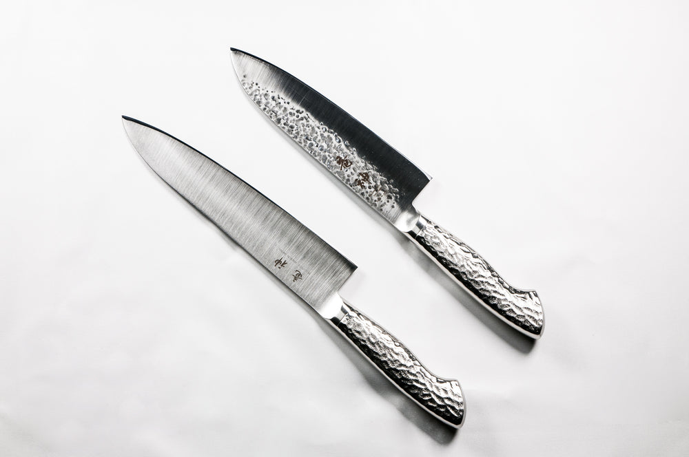 
                  
                    Load image into Gallery viewer, RYUJIN Hammered Pattern Knife SANTOKU 180mm
                  
                